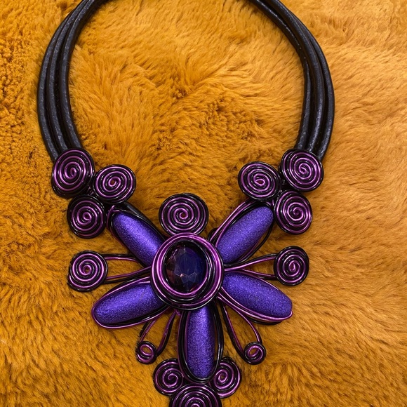 COPY - Purple Necklace new never worn 15in round - Picture 4 of 11